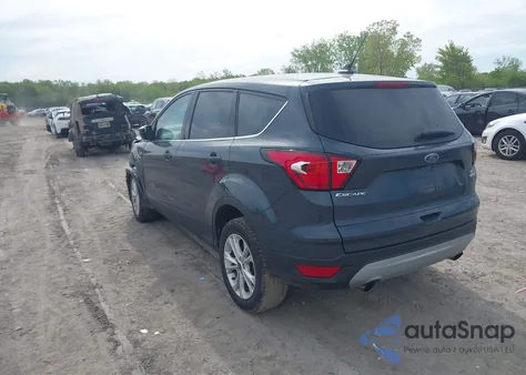 2019 Ford Escape Se z USA, uszkodzony, nr VIN 1FMCU0GD2KUB98923